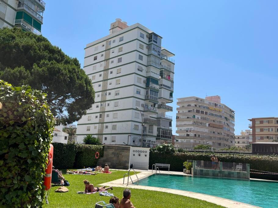 Apartamento Ginebra Torre Del Mar Exterior foto